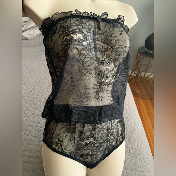 Undrest lace bodysuit size 1 - Picture 6 of 6